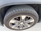 Used 2017 GMC Acadia SLT image 2