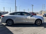 Used 2017 Ford Fusion SE w/ Fusion SE Technology Package image 4