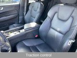 Used 2020 Volvo XC60 T6 Momentum image 6