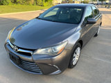 Used 2016 Toyota Camry LE image 2