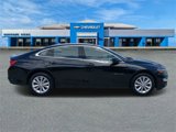 Used 2025 Chevrolet Malibu LT image 3