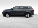 Used 2019 Kia Sorento LX image 3