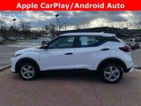 Used 2022 Nissan Kicks S image 2