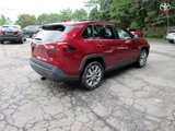 Used 2021 Toyota RAV4 XLE Premium image 5