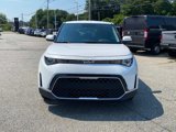 Used 2025 Kia Soul LX image 2
