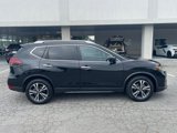 Used 2020 Nissan Rogue SV w/ Premium Package image 4