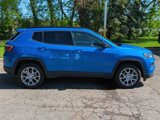Used 2022 Jeep Compass Latitude image 6
