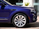 Used 2023 Bentley Bentayga image 6