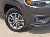 Certified 2020 Jeep Cherokee Latitude Plus w/ Cold Weather Group image 3