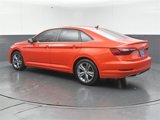 Used 2020 Volkswagen Jetta SE image 2
