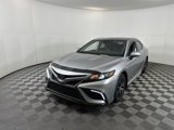 Used 2023 Toyota Camry SE image 2
