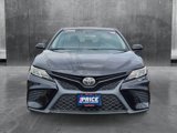 Used 2018 Toyota Camry SE image 2