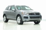 Used 2013 Volkswagen Touareg TDI image 3