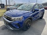 Used 2022 Volkswagen Taos SE w/ Panoramic Sunroof Package image 4