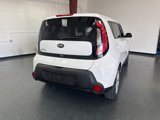 Used 2015 Kia Soul + image 4