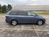 Used 2017 Toyota Sienna LE image 4