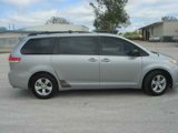 Used 2013 Toyota Sienna LE image 2