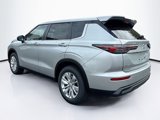 New 2025 Mitsubishi Outlander ES image 5