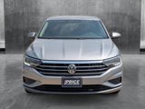 Used 2021 Volkswagen Jetta SE image 2