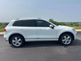 Used 2013 Volkswagen Touareg TDI image 2