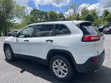 Used 2016 Jeep Cherokee Sport image 4