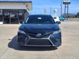 Used 2020 Toyota Camry image 2