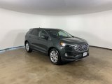 Used 2022 Ford Edge Titanium image 3