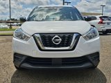 Used 2020 Nissan Kicks S image 2