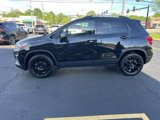 Used 2022 Chevrolet Trax LT w/ Midnight Edition image 3