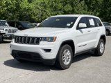 Used 2020 Jeep Grand Cherokee Laredo image 3