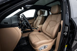 Certified 2025 Porsche Macan image 5