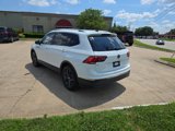 Used 2022 Volkswagen Tiguan SE image 6