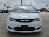 Used 2017 Chrysler Pacifica Limited w/ UConnect Theater Package image 2