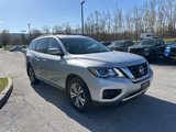 Used 2019 Nissan Pathfinder S image 3