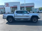 Used 2020 Toyota Tacoma TRD Off-Road image 3