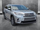 Used 2018 Toyota Highlander XLE image 3