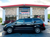 Used 2016 Chrysler Town & Country Touring-L w/ Trailer Tow Group image 2