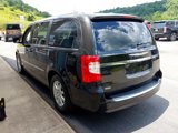 Used 2014 Chrysler Town & Country Touring image 5