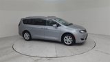 Used 2020 Chrysler Pacifica Limited image 2