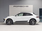 Certified 2022 Porsche Macan image 2