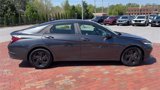 Used 2021 Hyundai Elantra SEL image 2