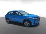 Used 2024 Nissan Kicks SV image 2
