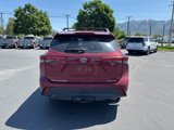 Used 2022 Toyota Highlander XLE image 6