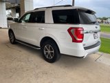 Used 2018 Ford Expedition XLT w/ Equipment Group 202A image 5