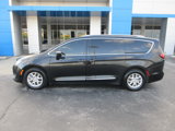 Used 2020 Chrysler Pacifica Touring-L image 2
