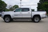 Used 2017 Toyota Tacoma Limited w/ Tow Package image 6