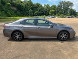 Used 2024 Toyota Camry SE image 4
