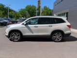 Used 2017 Honda Pilot Elite image 2
