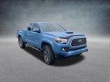 Used 2019 Toyota Tacoma TRD Sport image 2