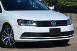 Used 2017 Volkswagen Jetta SE image 2